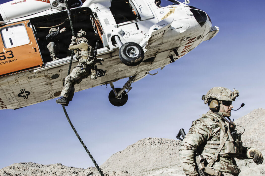 EOD Technicians Conduct a CSAR Drill